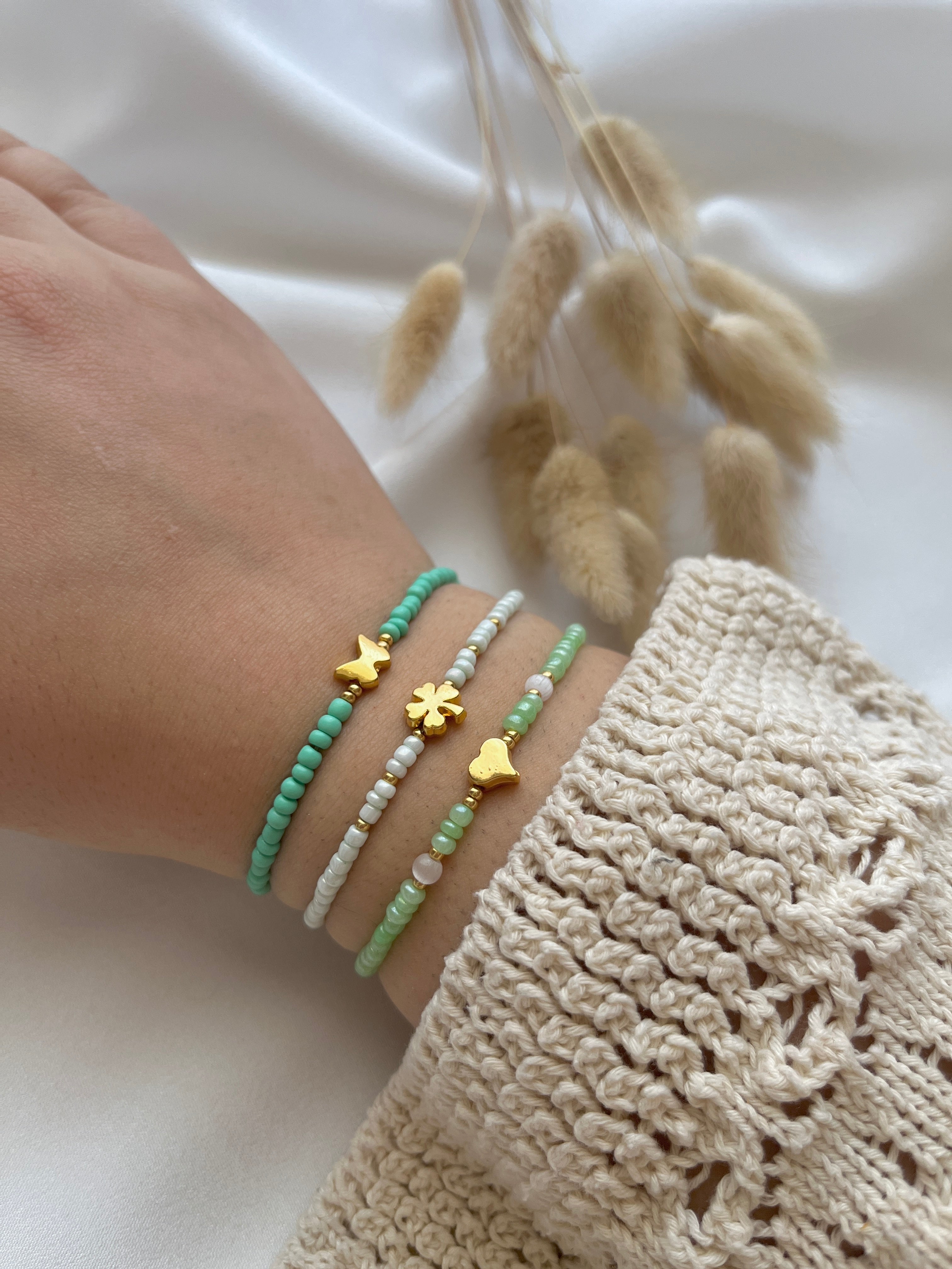 Perlen Armbänder