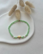 Perlenarmband in Grün & ein Herz