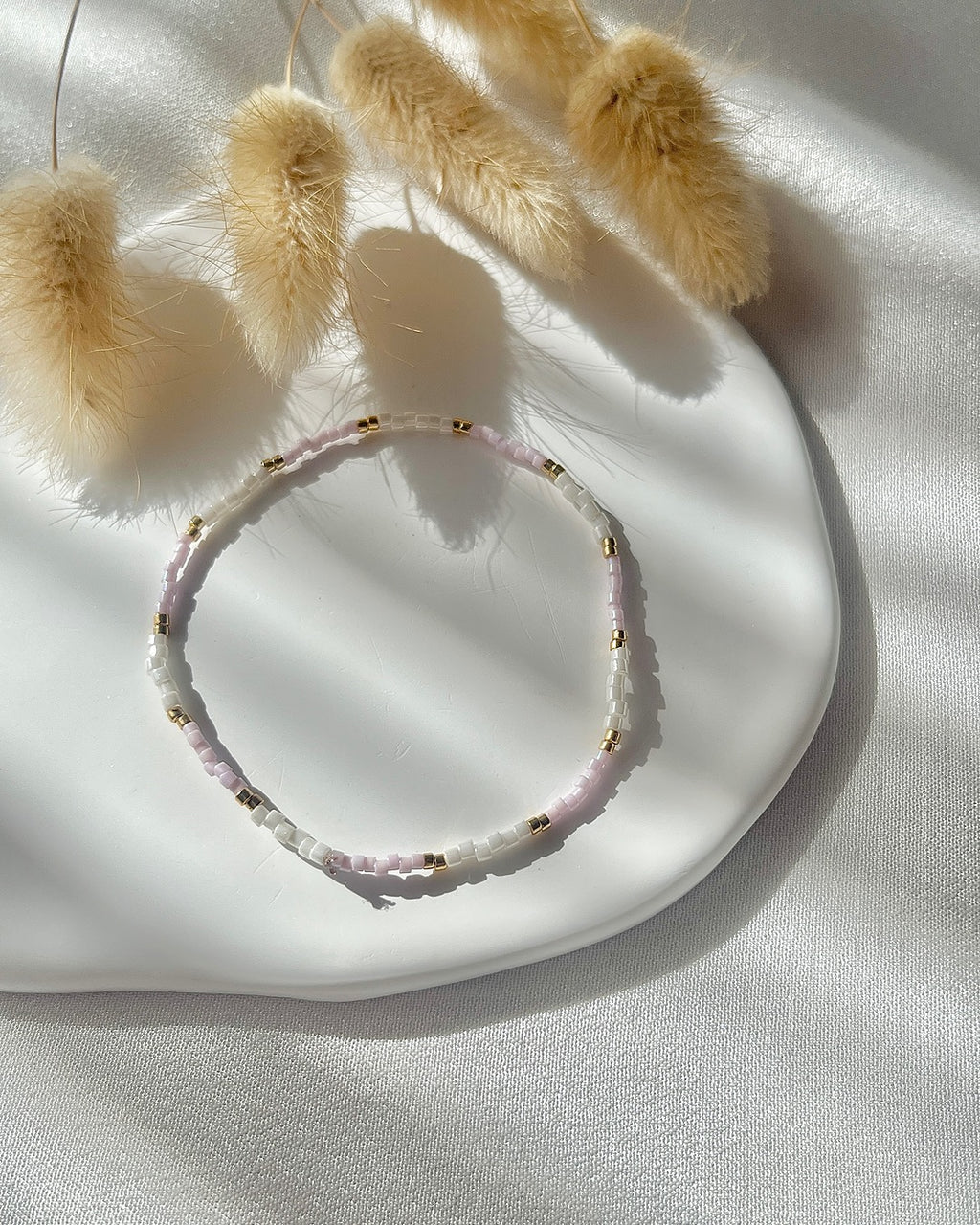 Perlenarmband aus Miyuki-Delica Perlen