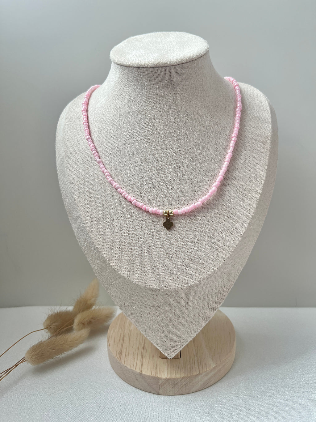 Halskette in Rosa + Mini Clover