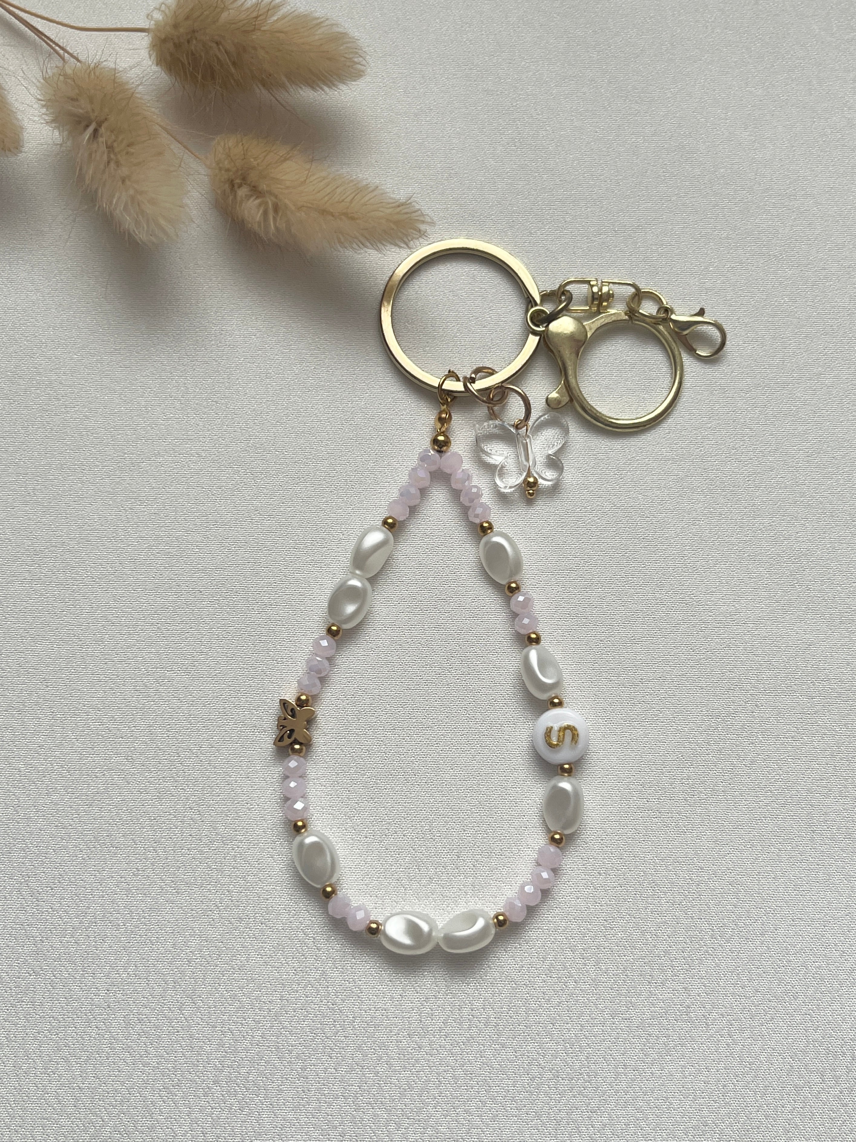 Personalisierter Schlüsselanhänger in Rosa & Schmetterlings-Anhänger