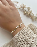 Personalisiertes Perlenarmband mit Schmetterling-Charm