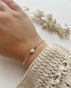 Personalisiertes Perlenarmband in Rosa