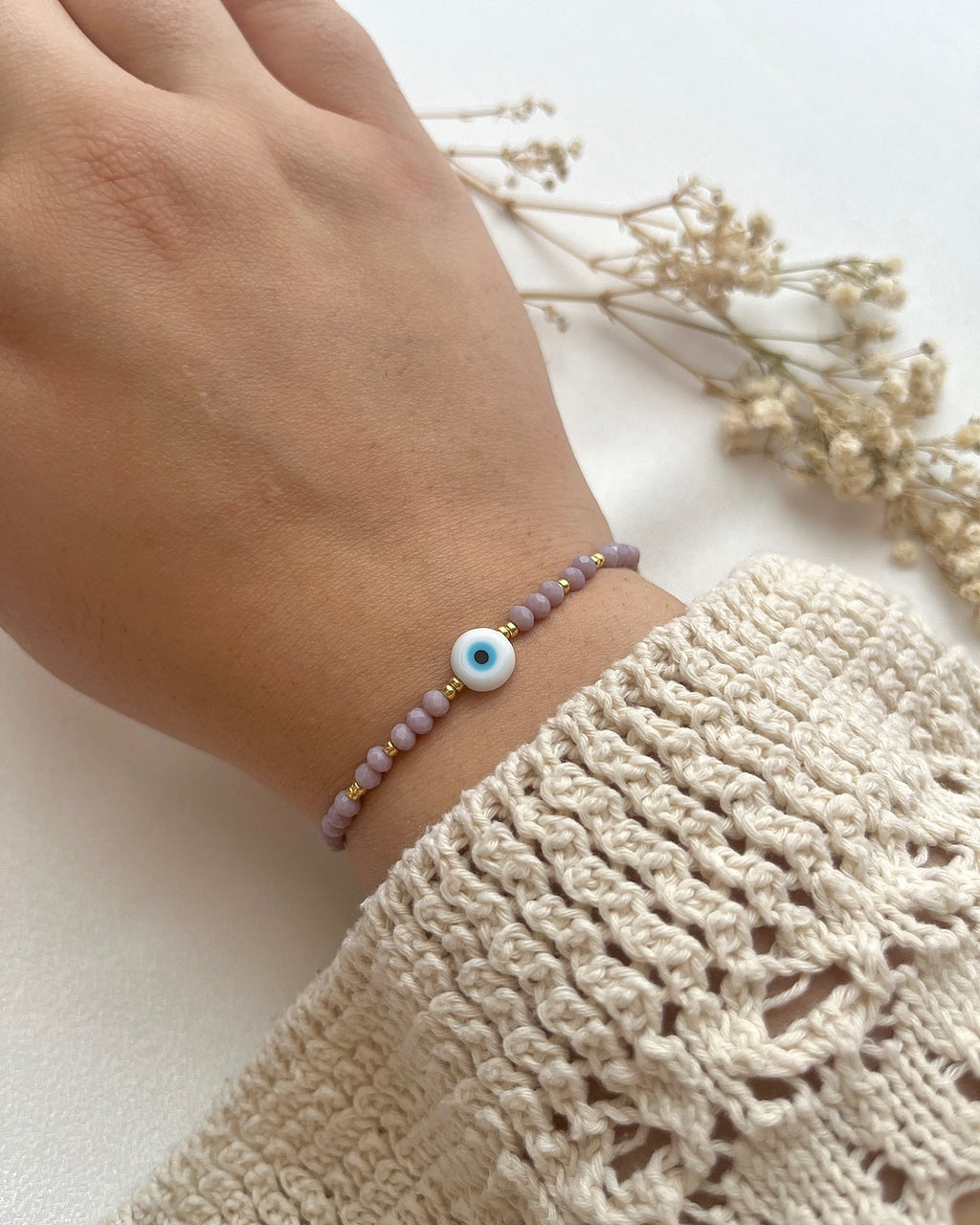 Perlenarmband in Lila & Nazarperle